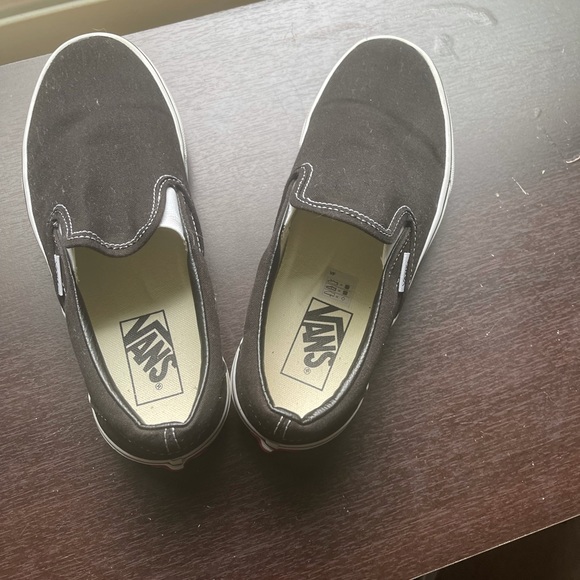 Vans - Picture 6 of 6